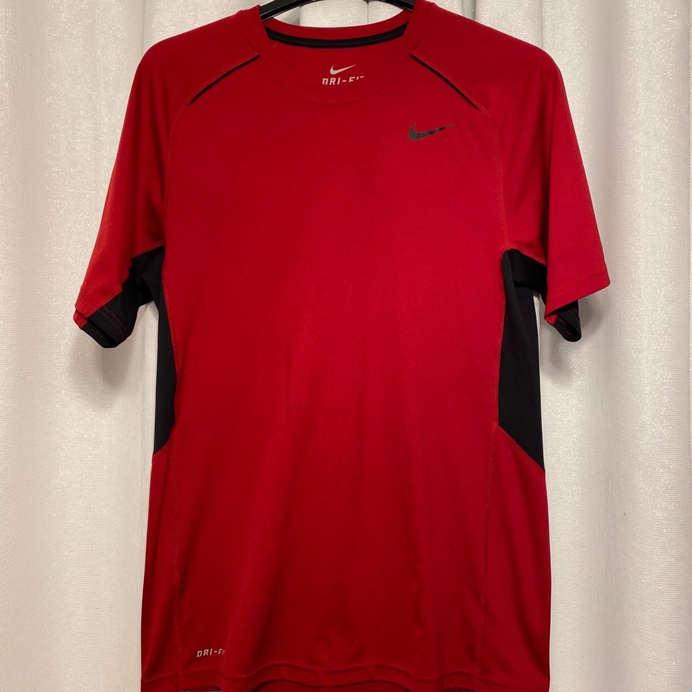 Nike Dri-Fit Short Sleeve Tee Shirt